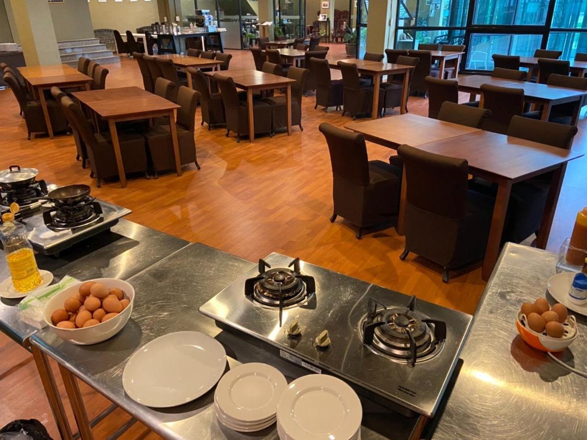Work Den Chiangrai Hotel Chiang Rai Luaran gambar