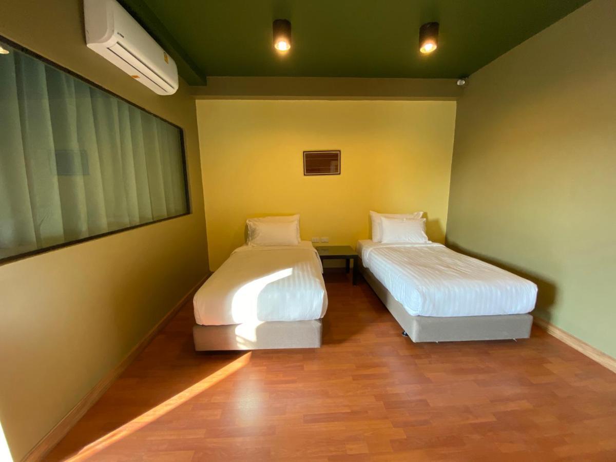 Work Den Chiangrai Hotel Chiang Rai Luaran gambar